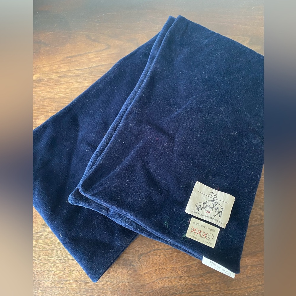 Made in France. Dark blue scarf. Brand new.